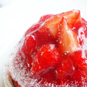 【12月〜6月限定】苺好きさんのための 完熟苺の贅沢ストロベリーチーズタルト